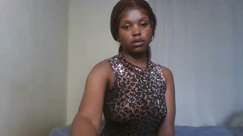 Snapshot of pixie_roman chatting on December 24, 2:12 pm Majesty online show from December 24, 2:12 pm