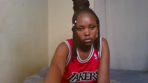 Snapshot of pixie_roman chatting on March 6, 8:30 am Majesty online show from March 6, 8:30 am