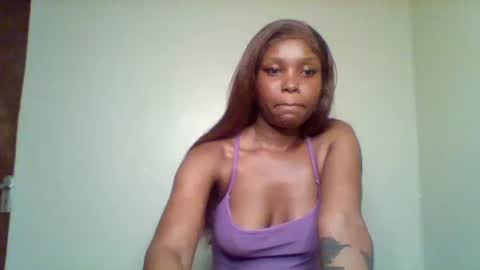 Snapshot of pixie_roman chatting on October 3, 9:39 am Majesty online show from October 3, 9:39 am