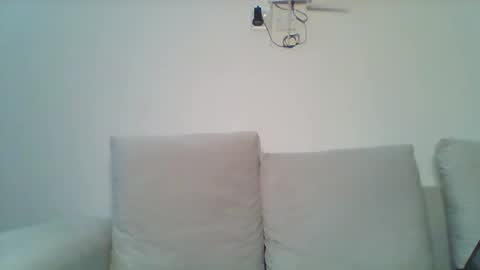 Snapshot of pixie_roman chatting on October 20, 9:10 am Majesty online show from October 20, 9:10 am