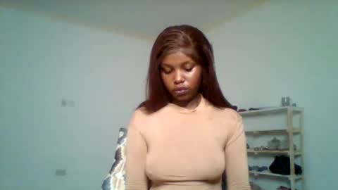 Snapshot of pixie_roman chatting on November 12, 2:34 am Majesty online show from November 12, 2:34 am