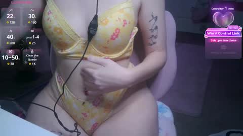 Snapshot of pixiebunnie_x chatting on January 12, 2:03 am Pixie online show from January 12, 2:03 am