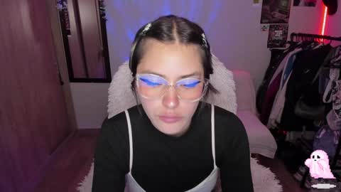 pixie online show from December 5, 5:15 am