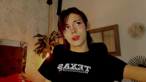 Snapshot of pixy_20 chatting on February 23, 3:56 am cris online show from February 23, 3:56 am