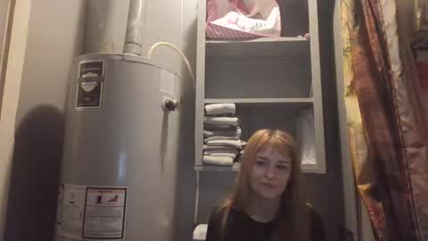 pizzedwife online show from May 12, 12:46 pm