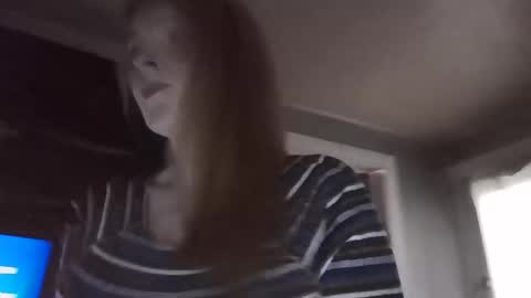 pizzedwife online show from May 22, 2:22 pm
