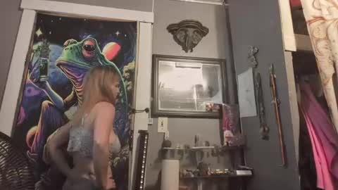 pizzedwife online show from July 20, 7:27 pm