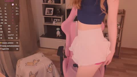 Snapshot of plastic_beach chatting on January 20, 6:21 am Lene online show from January 20, 6:21 am