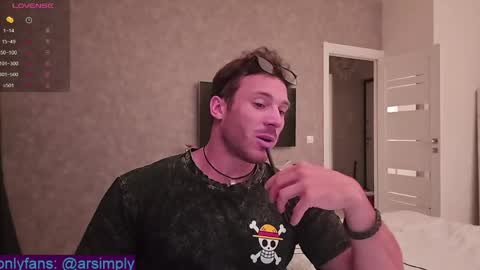 Snapshot of platinum_edition chatting on May 22, 12:18 am Arsenii online show from May 22, 12:18 am