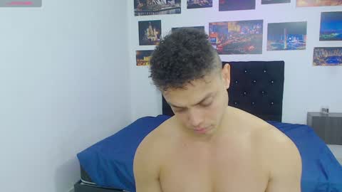 Snapshot of playboy_sex6 chatting on December 1, 7:47 pm PETER online show from December 1, 7:47 pm