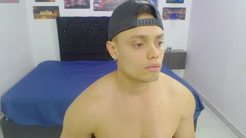 Snapshot of playboy_sex6 chatting on December 5, 6:55 pm PETER online show from December 5, 6:55 pm