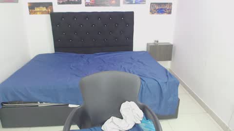 Snapshot of playboy_sex6 chatting on December 11, 8:07 pm PETER online show from December 11, 8:07 pm