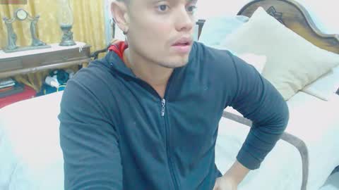 Snapshot of playboy_sex6 chatting on February 5, 11:31 pm PETER online show from February 5, 11:31 pm