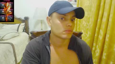 Snapshot of playboy_sex6 chatting on March 21, 1:10 am PETER online show from March 21, 1:10 am