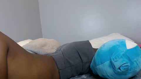 Snapshot of playboypetit chatting on November 14, 8:29 pm playboypetit online show from November 14, 8:29 pm