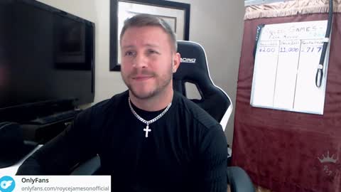 Snapshot of player2pawns chatting on December 5, 8:11 pm Player online show from December 5, 8:11 pm