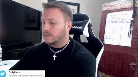 Snapshot of player2pawns chatting on January 8, 3:08 am Player online show from January 8, 3:08 am