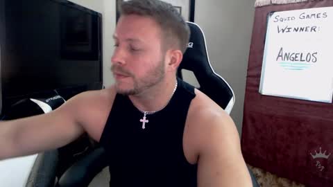 Snapshot of player2pawns chatting on January 10, 5:26 am Player online show from January 10, 5:26 am