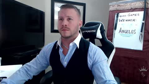 Snapshot of player2pawns chatting on January 23, 3:48 am Player online show from January 23, 3:48 am