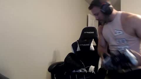 Snapshot of player2pawns chatting on October 1, 12:27 am Player online show from October 1, 12:27 am