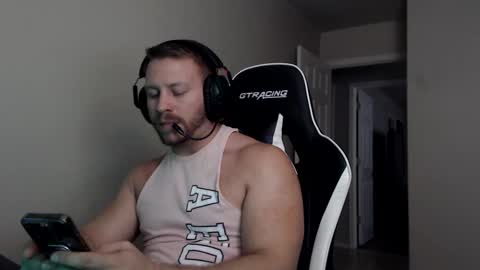 Snapshot of player2pawns chatting on October 1, 12:33 pm Player online show from October 1, 12:33 pm