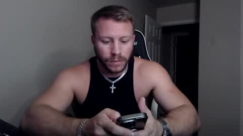 Snapshot of player2pawns chatting on October 3, 8:22 am Player online show from October 3, 8:22 am