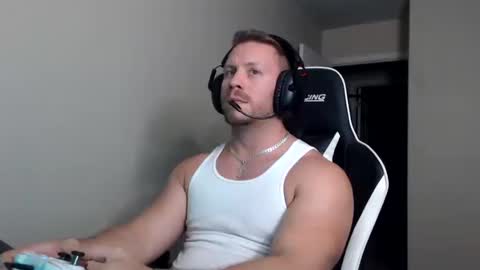 Snapshot of player2pawns chatting on October 17, 12:01 am Player online show from October 17, 12:01 am