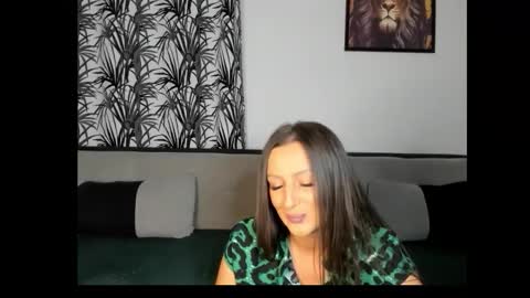 Snapshot of playfulaudrey chatting on June 2, 9:06 pm PlayfulAudrey online show from June 2, 9:06 pm
