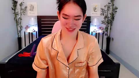 Snapshot of playfulcock69_kate chatting on February 27, 2:32 am kate online show from February 27, 2:32 am