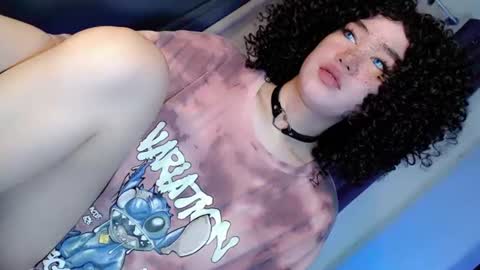 Snapshot of playfulcock69_kate chatting on June 25, 12:32 am kate online show from June 25, 12:32 am