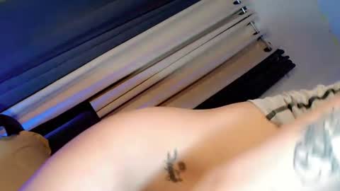 Snapshot of playfulcock69_kate chatting on July 17, 2:51 am kate online show from July 17, 2:51 am