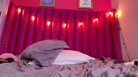 SAMARA  online show from January 21, 4:05 pm