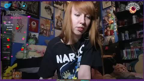 Snapshot of playgh0ul chatting on April 15, 6:53 am playgh0ul Ghoulie online show from April 15, 6:53 am
