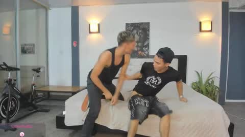   online show from November 12, 11:03 pm