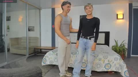   online show from November 19, 11:05 pm