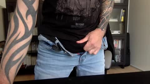 Snapshot of playingcbt chatting on June 12, 2:49 pm playingcbt online show from June 12, 2:49 pm