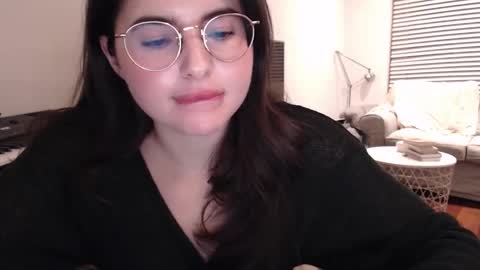 Snapshot of playnofuckinggames chatting on January 11, 9:04 pm Mary online show from January 11, 9:04 pm