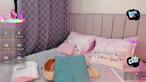 Ashely3 online show from June 12, 1:37 am