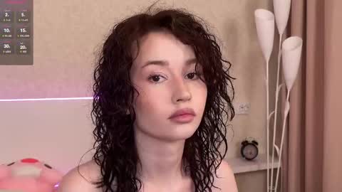 Simona and Bonnie online show from April 26, 3:21 pm