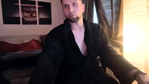 Hello ask me  . Im glad  to see you here in my room. Welcome PVT is open online show from December 21, 2:15 pm