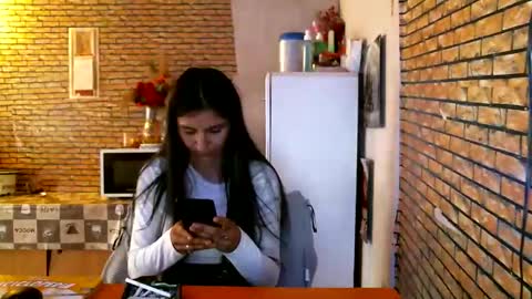 pleas3s_sweet online show from March 28, 8:36 am