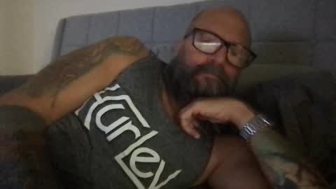 Snapshot of pleasesitonmycock chatting on December 1, 7:13 am PleaseSitOnMyCock online show from December 1, 7:13 am