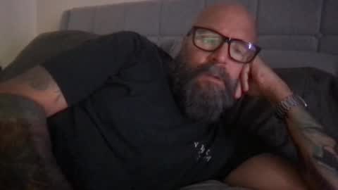 Snapshot of pleasesitonmycock chatting on December 4, 8:12 am PleaseSitOnMyCock online show from December 4, 8:12 am