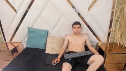 pleasure_duoo online show from October 4, 8:40 pm