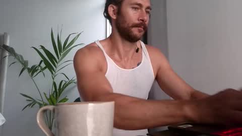 Snapshot of pleasurea chatting on November 29, 1:14 pm pleasure online show from November 29, 1:14 pm