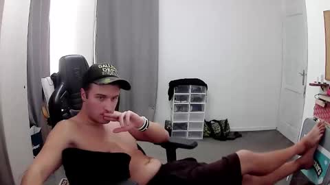 Snapshot of plkrisztian chatting on September 29, 6:46 pm plkrisztian online show from September 29, 6:46 pm