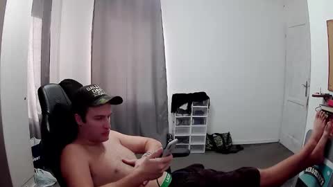 Snapshot of plkrisztian chatting on October 13, 1:33 pm plkrisztian online show from October 13, 1:33 pm