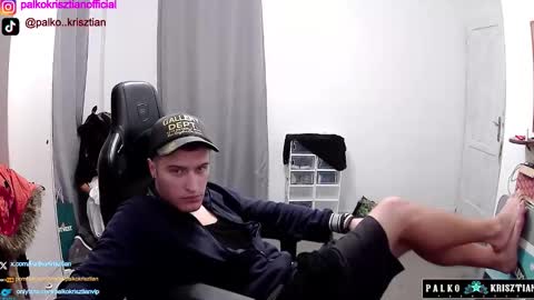 plkrisztian online show from December 20, 10:28 pm