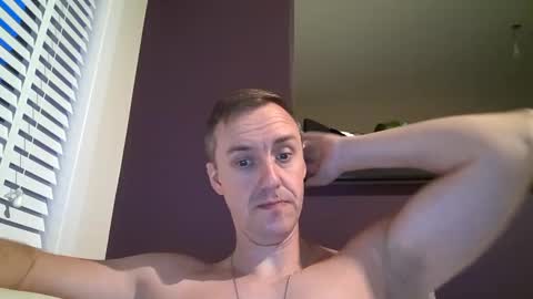 Snapshot of ploki2000 chatting on December 7, 3:52 pm Kevin online show from December 7, 3:52 pm