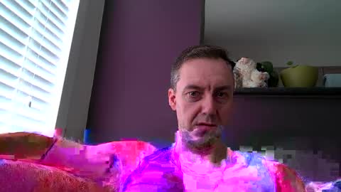 Snapshot of ploki2000 chatting on February 1, 9:43 am Kevin online show from February 1, 9:43 am